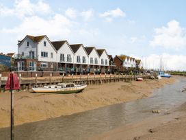 16 The Boathouse - Kent & Sussex - 3003 - thumbnail photo 20