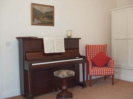 The Humble Daisy - Shancroagh & County Galway - 30577 - thumbnail photo 4
