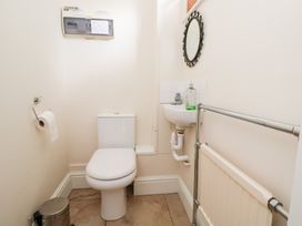 Bryn Howell Stables - North Wales - 3781 - thumbnail photo 13