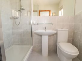 Pulrose - Anglesey - 3967 - thumbnail photo 24