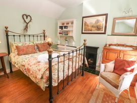 Clematis Cottage - Peak District - 4126 - thumbnail photo 7