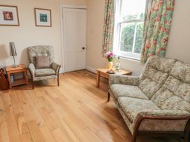 Burnside - North Yorkshire (incl. Whitby) - 4170 - thumbnail photo 6