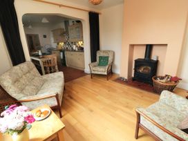 Burnside - North Yorkshire (incl. Whitby) - 4170 - thumbnail photo 7