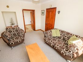 Bank House Farm - South Wales - 5766 - thumbnail photo 7