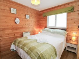 The Log Cabin - Shropshire - 6749 - thumbnail photo 9
