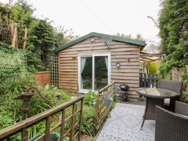 The Log Cabin - Shropshire - 6749 - thumbnail photo 17