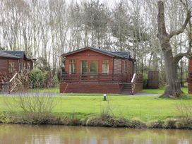 Oak Lodge - Shropshire - 7934 - thumbnail photo 2