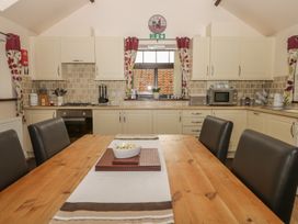 The Barn - North Yorkshire (incl. Whitby) - 8956 - thumbnail photo 6