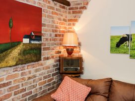 Ffynnonlwyd Cottage - South Wales - 904205 - thumbnail photo 7