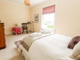 Butler's Flat - North Wales - 904980 - thumbnail photo 13