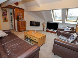 Dragon's Den - North Wales - 911874 - thumbnail photo 6