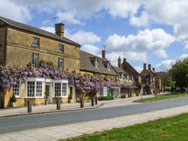 Pennylands Hill View Lodge - Cotswolds - 913474 - thumbnail photo 17