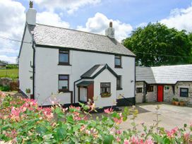 The Old Farmhouse - North Wales - 914425 - thumbnail photo 2