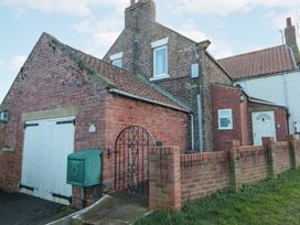 Airy Hill Old Farmhouse - North Yorkshire (incl. Whitby) - 915188 - thumbnail photo 1