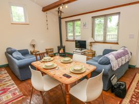Seadrift Cabin - South Wales - 915644 - thumbnail photo 3