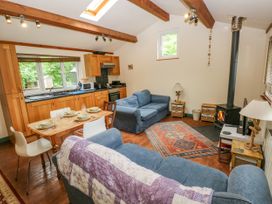 Seadrift Cabin - South Wales - 915644 - thumbnail photo 5