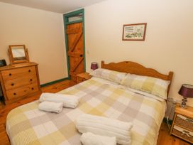 Seadrift Cabin - South Wales - 915644 - thumbnail photo 12
