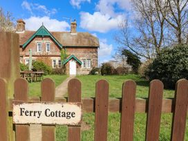 Ferry Cottage - Suffolk & Essex - 918137 - thumbnail photo 1