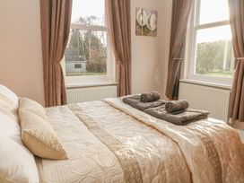Brinks View Cottage - Peak District - 918154 - thumbnail photo 10