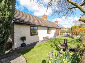 Castle View Cottage - North Wales - 919846 - thumbnail photo 27