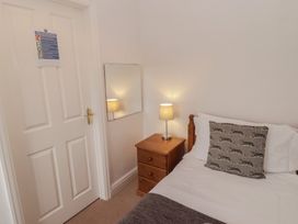 Garth Cottage - South Wales - 921780 - thumbnail photo 15