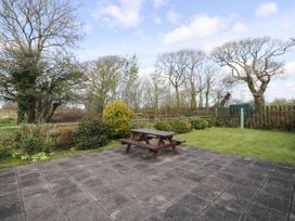 Hill Top Farm Cottage - South Wales - 924622 - thumbnail photo 18