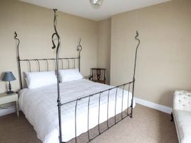 Sea View Apartment - North Wales - 924749 - thumbnail photo 3