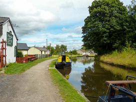 The Old Stable - South Wales - 925359 - thumbnail photo 13