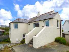 Ty'r Enfys Bach - Upper - Anglesey - 926596 - thumbnail photo 2