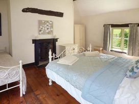 Ploony Cottage - Mid Wales - 926667 - thumbnail photo 6
