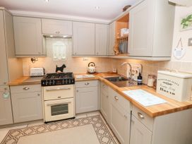 Mouse Cottage - Peak District - 929026 - thumbnail photo 10