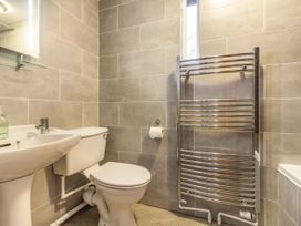 Ash  Cottage - Peak District - 929510 - thumbnail photo 14
