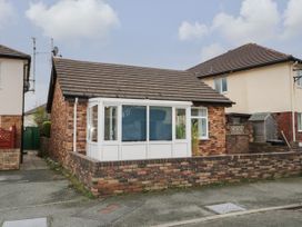 50A  Lloyd Street West - North Wales - 930128 - thumbnail photo 15