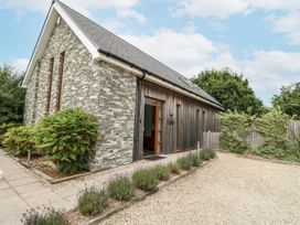 A house with stone and wooden exterior at Everdene Upwey near Weymouth