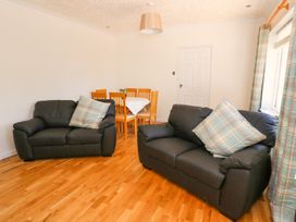 Southview - South Wales - 933345 - thumbnail photo 3