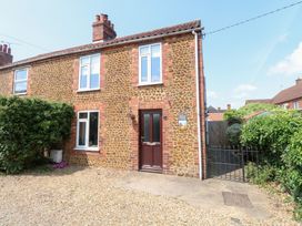 Driftwood Cottage - Norfolk - 934102 - thumbnail photo 1