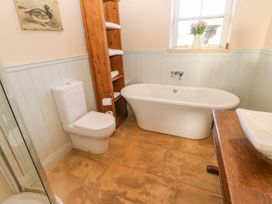 The Cartshed, Sedbury Park Farm - Yorkshire Dales - 934810 - thumbnail photo 22