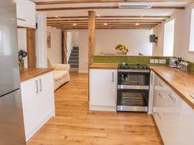 The Cow Byre, Heath Farm - Shropshire - 935353 - thumbnail photo 11