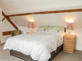 The Cow Byre, Heath Farm - Shropshire - 935353 - thumbnail photo 16