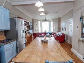 The View - North Wales - 936530 - thumbnail photo 10