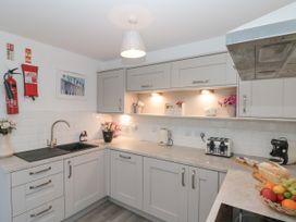 White Rose Apartment - North Yorkshire (incl. Whitby) - 936805 - thumbnail photo 6