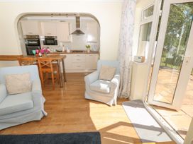 Roebeck Retreat - Isle of Wight & Hampshire - 942766 - thumbnail photo 6