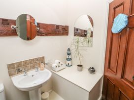 Brookside Barn - Peak District - 942770 - thumbnail photo 14