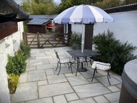 The Barn at Waunlippa - South Wales - 943196 - thumbnail photo 2