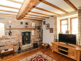 Hen's Cottage - Somerset & Wiltshire - 943791 - thumbnail photo 6