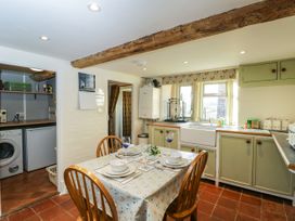 Hen's Cottage - Somerset & Wiltshire - 943791 - thumbnail photo 12