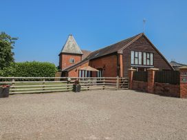A house with outdoor area at The Wainhouse in Bockleton near Tenbury Wells
