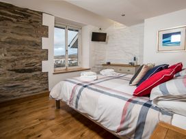 The Captain's Penthouse - North Wales - 947143 - thumbnail photo 25