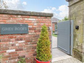 Grey Roofs - Peak District - 947707 - thumbnail photo 3