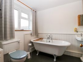 Chancery Cottage - Mid Wales - 949928 - thumbnail photo 27